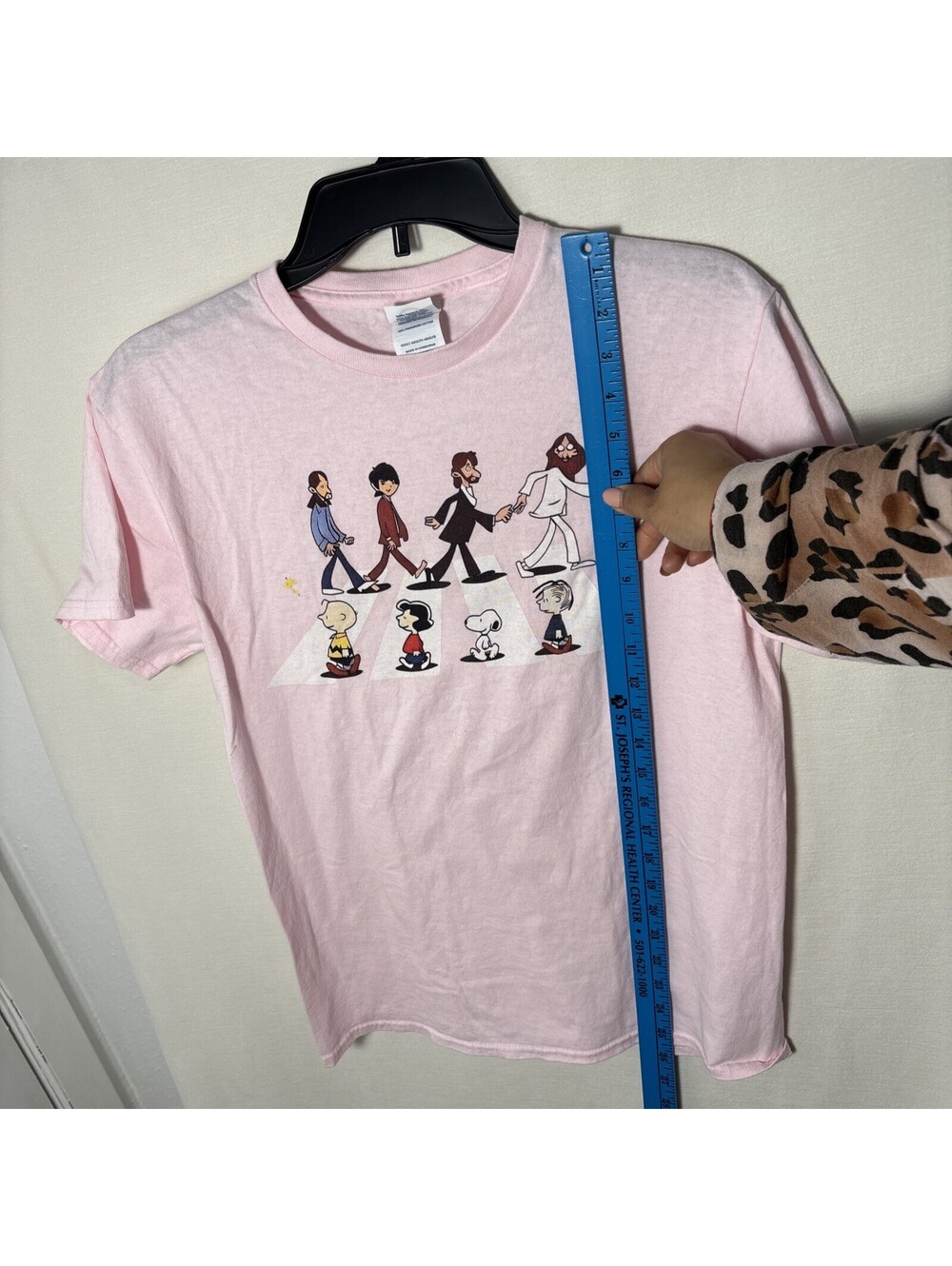 The Peanuts Beatles Abbey Road Parody Black Cotton T-Shirt Size M Pink - Picture 4 of 5